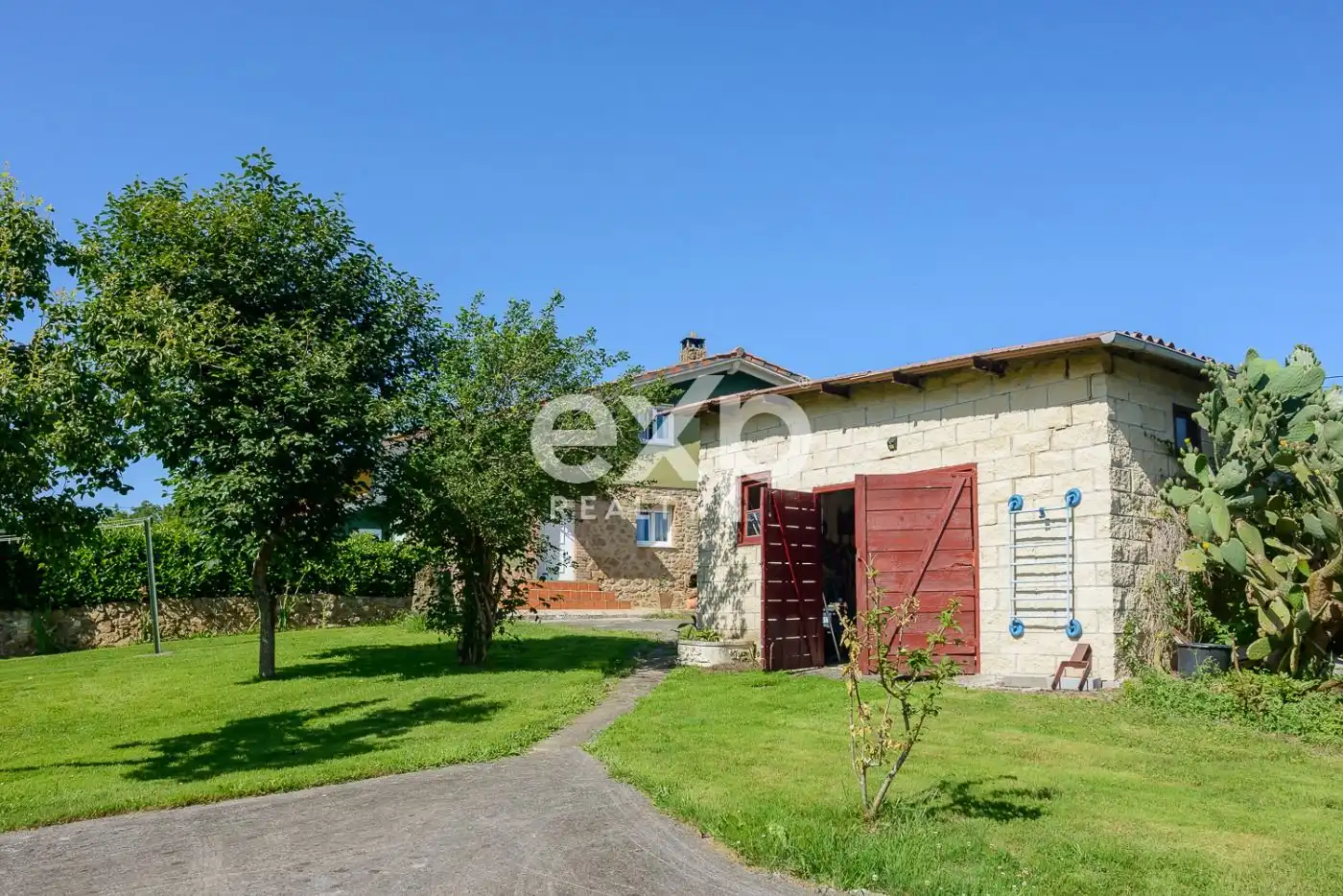 Exterior view of Houses for sale in Langreo  with Heating, Private garden and Swimming Pool