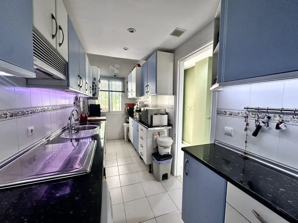 Küche von Erdgeschoss zum Verkauf in Mijas mit Klimaanlage, Terrasse und Möbliert