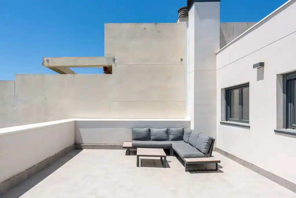 Penthouse with pool for sale in Las Lagunas, imagen 7