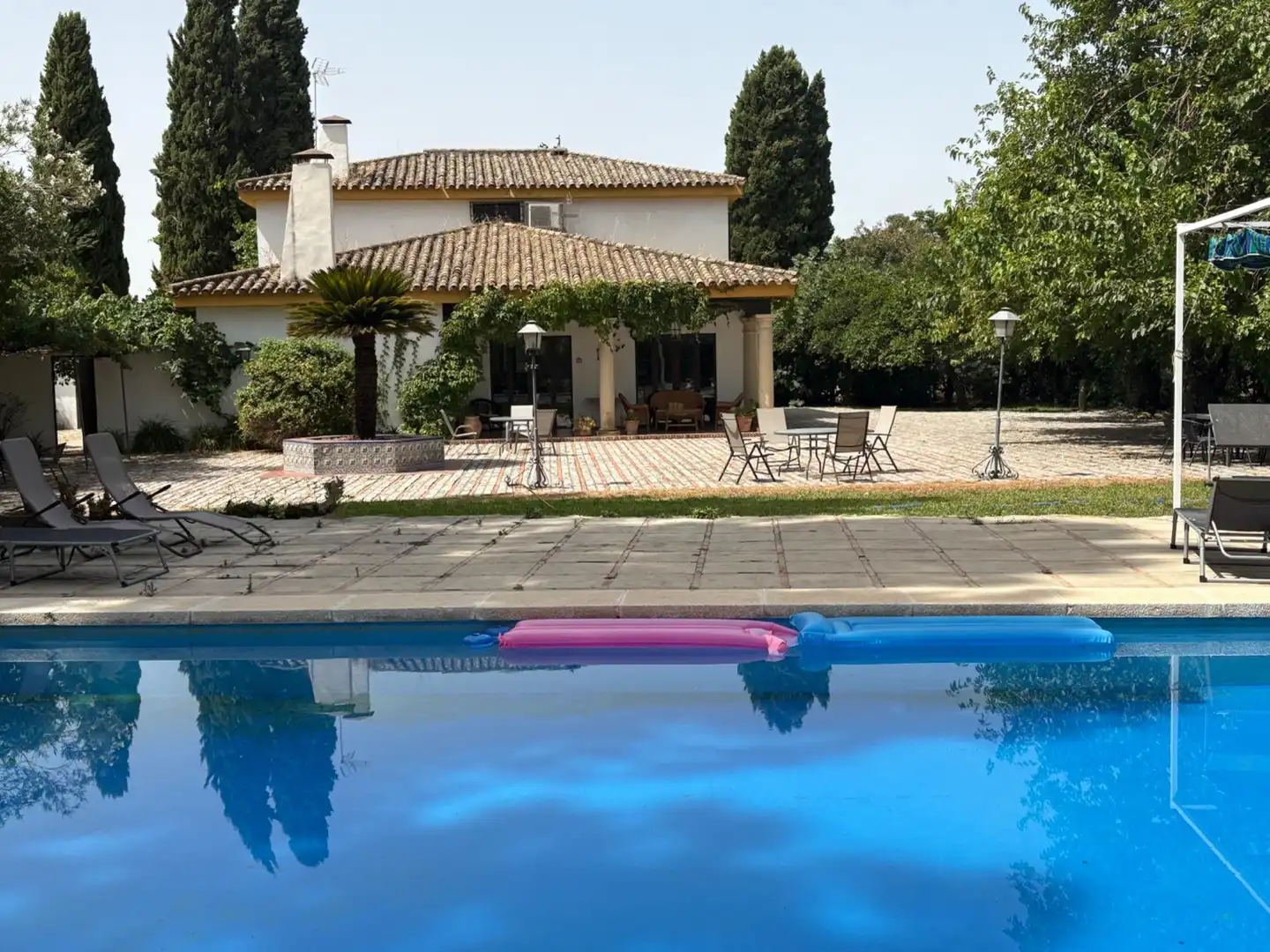 Piscina de Casa o xalet en venda en Córdoba amb Aire condicionat, Jardí privat i Piscina