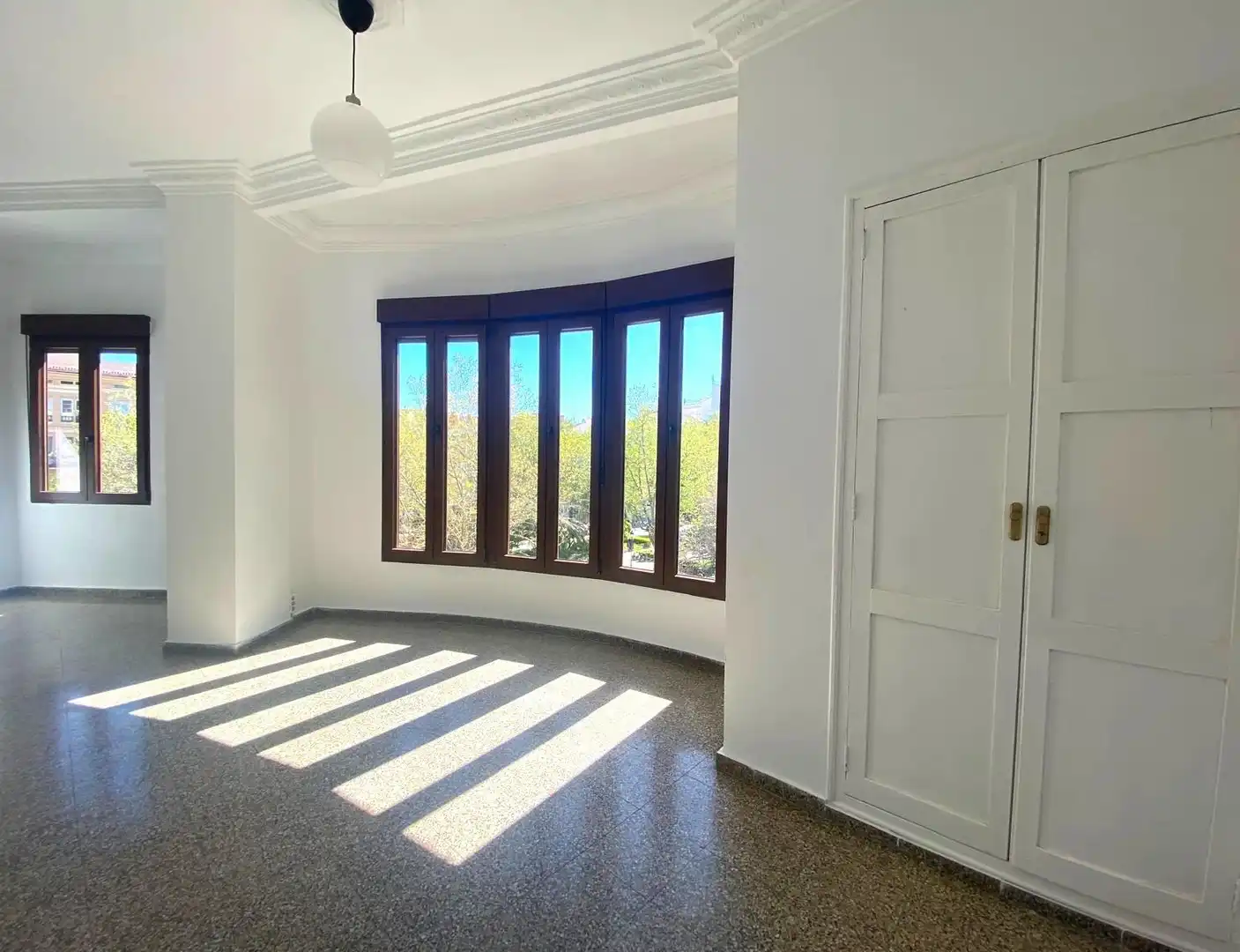 Bedroom of Flat for rent in Valencia