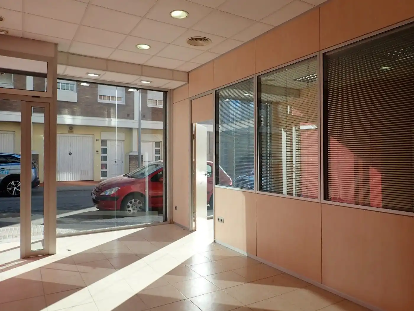 Büro zur Miete in Gavà mit Klimaanlage, Heizung und Möbliert