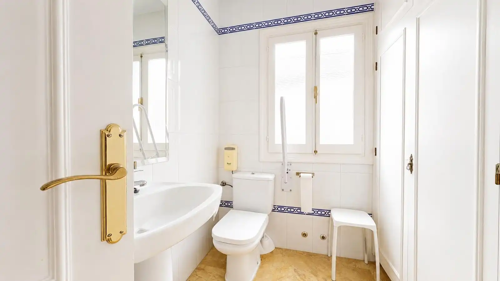 Apartamento en alquiler en Plaza CONSTITUCION 3, imagen 3