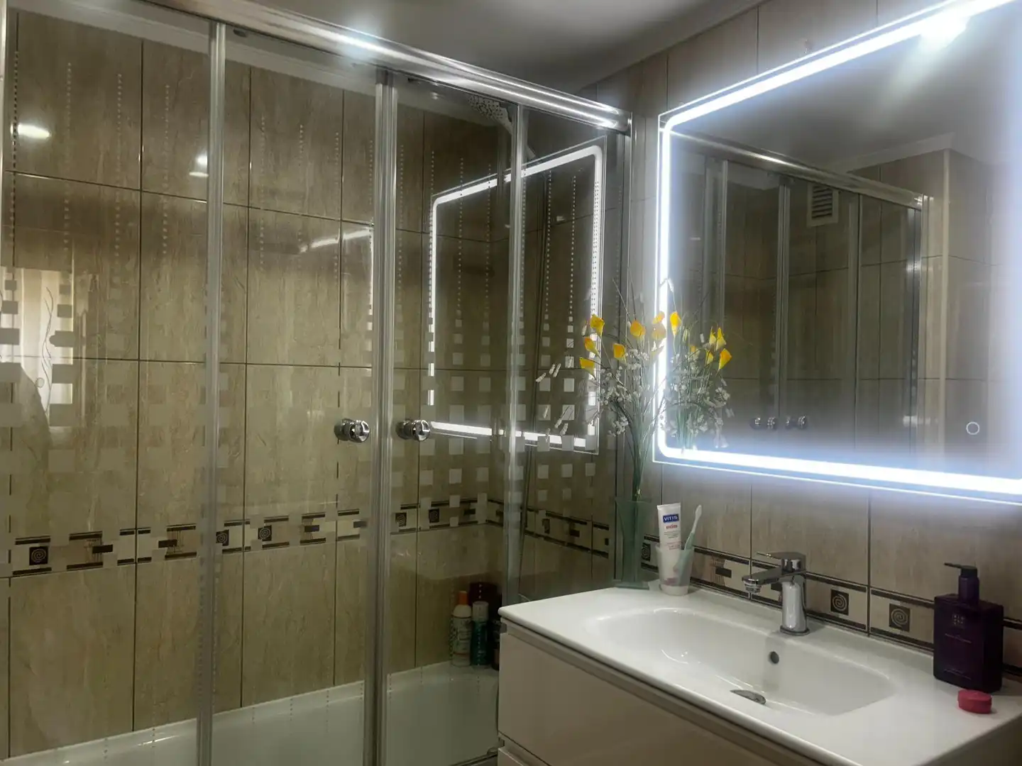 Baño de Piso en venta en Coslada con Aire acondicionado, Calefacción y Amueblado