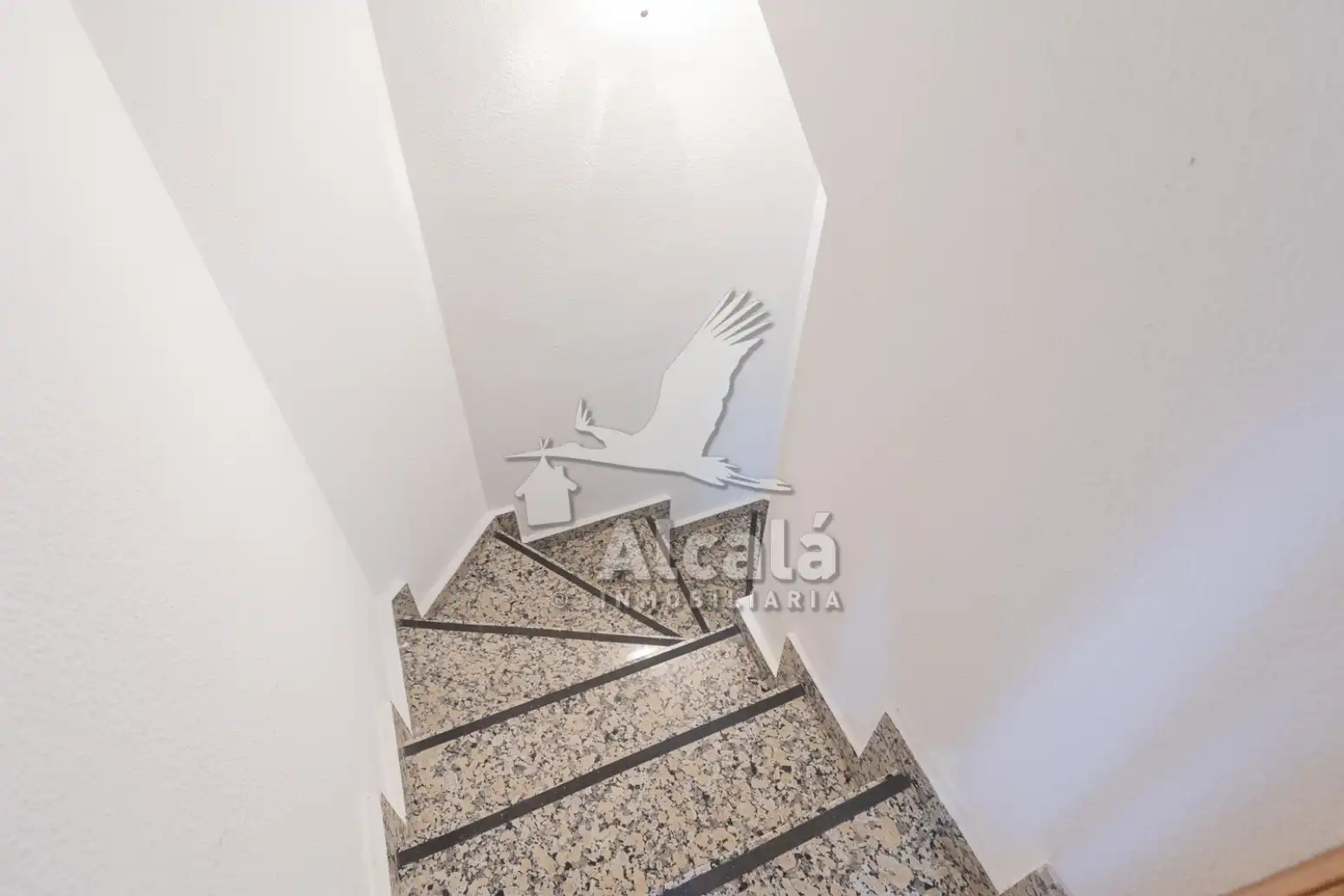 Einfamilien-Reihenhaus zum Verkauf in Alcalá de Henares mit Heizung und Terrasse