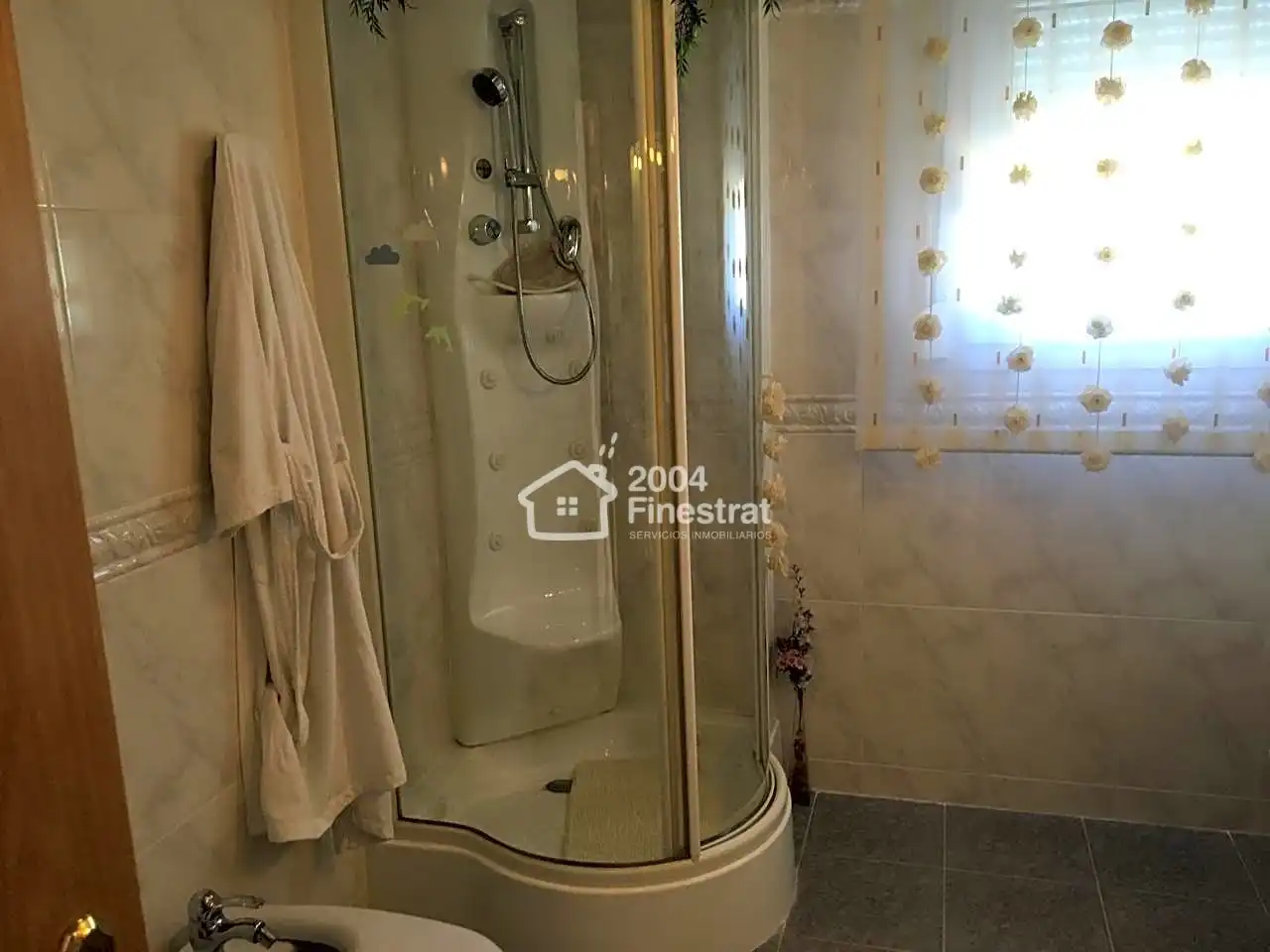 Baño de Casa o chalet en venta en La Nucia con Jardín privado, Terraza y Piscina