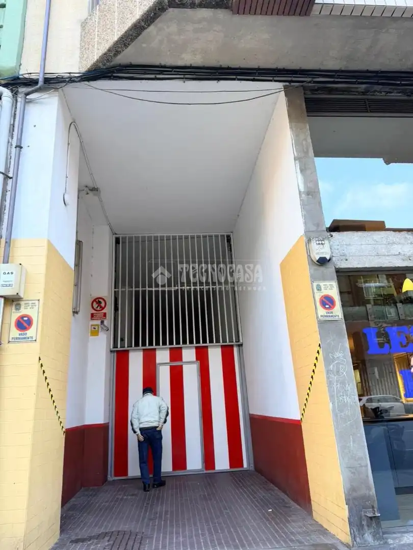 Garage for sale in Santander