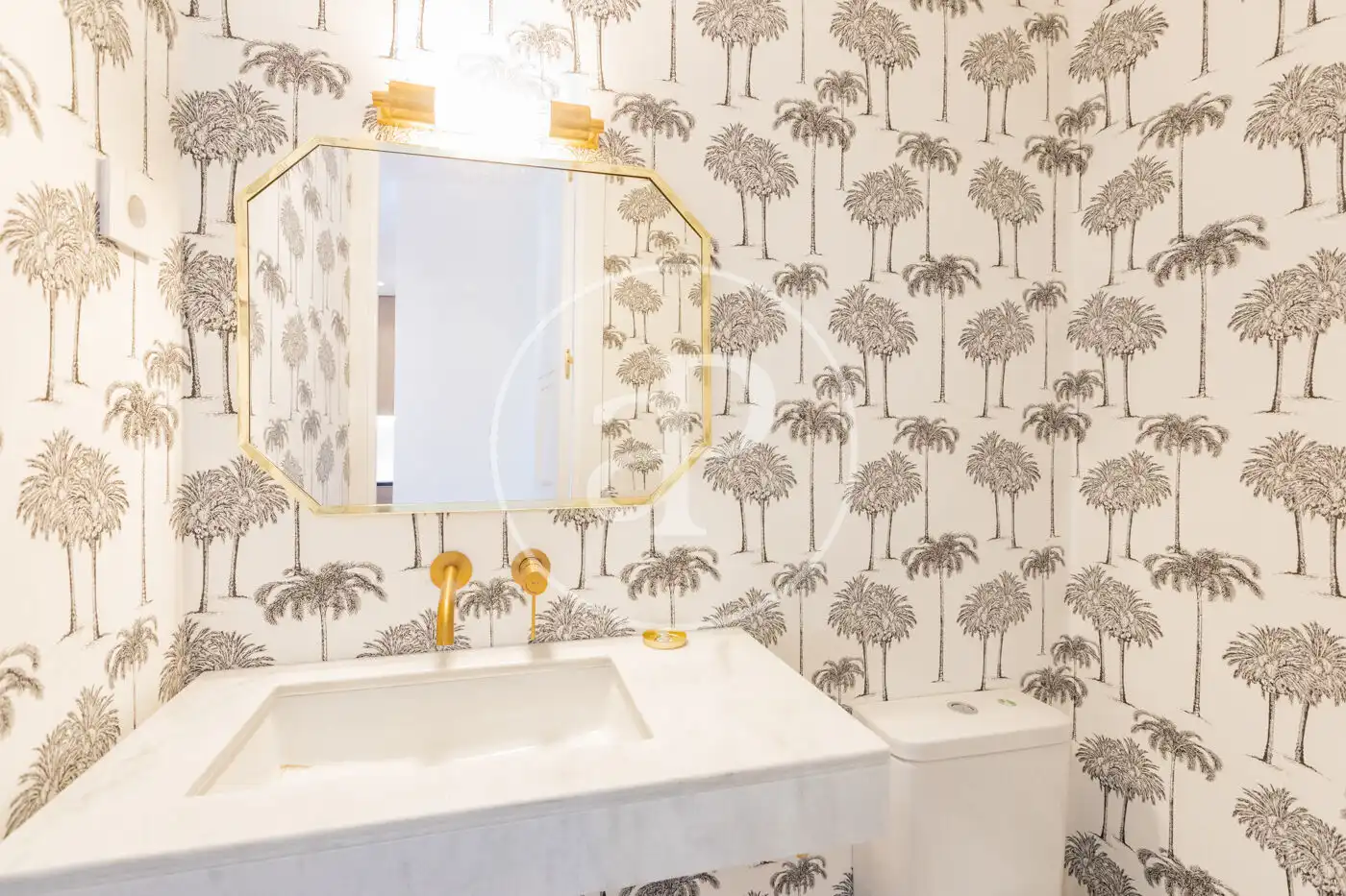 Baño de Piso en venta en Madrid con Aire acondicionado, Calefacción y Terraza