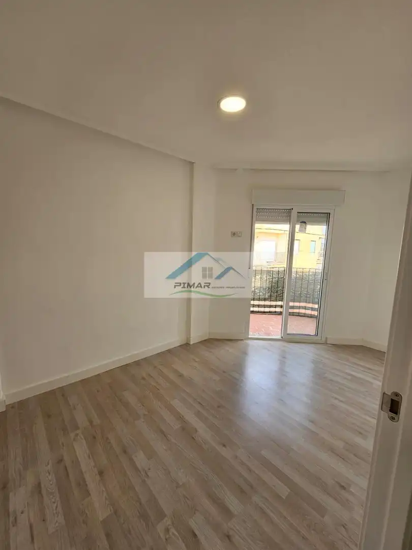 Wohnzimmer von Wohnung zum Verkauf in Aspe