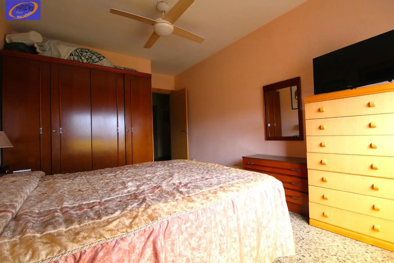 Habitación de Piso en venta en Valencia con Balcón