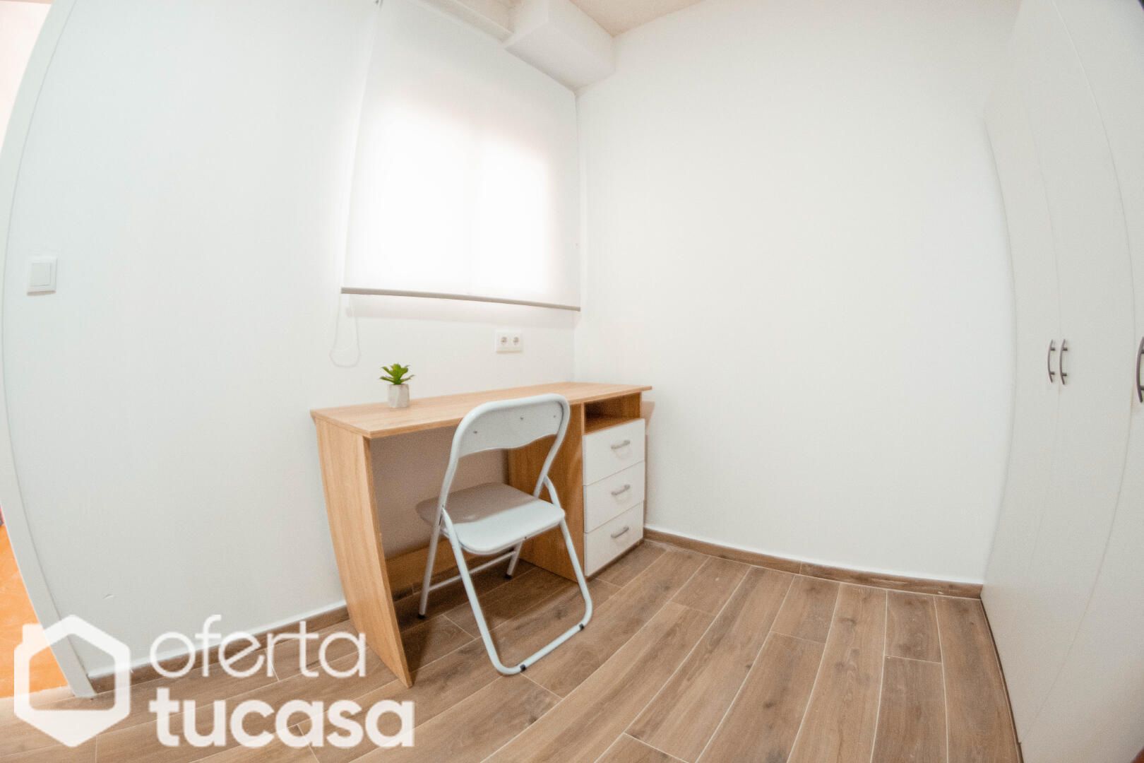 Habitación de Piso de alquiler en Orihuela con Terraza, Horno y Lavadora
