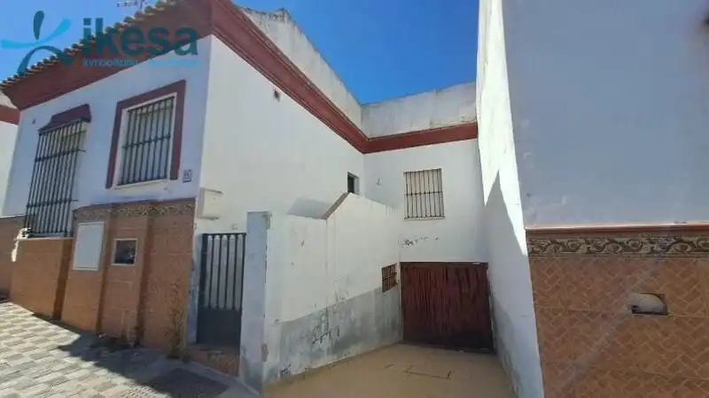 Detached homes for sale in Escacena del Campo