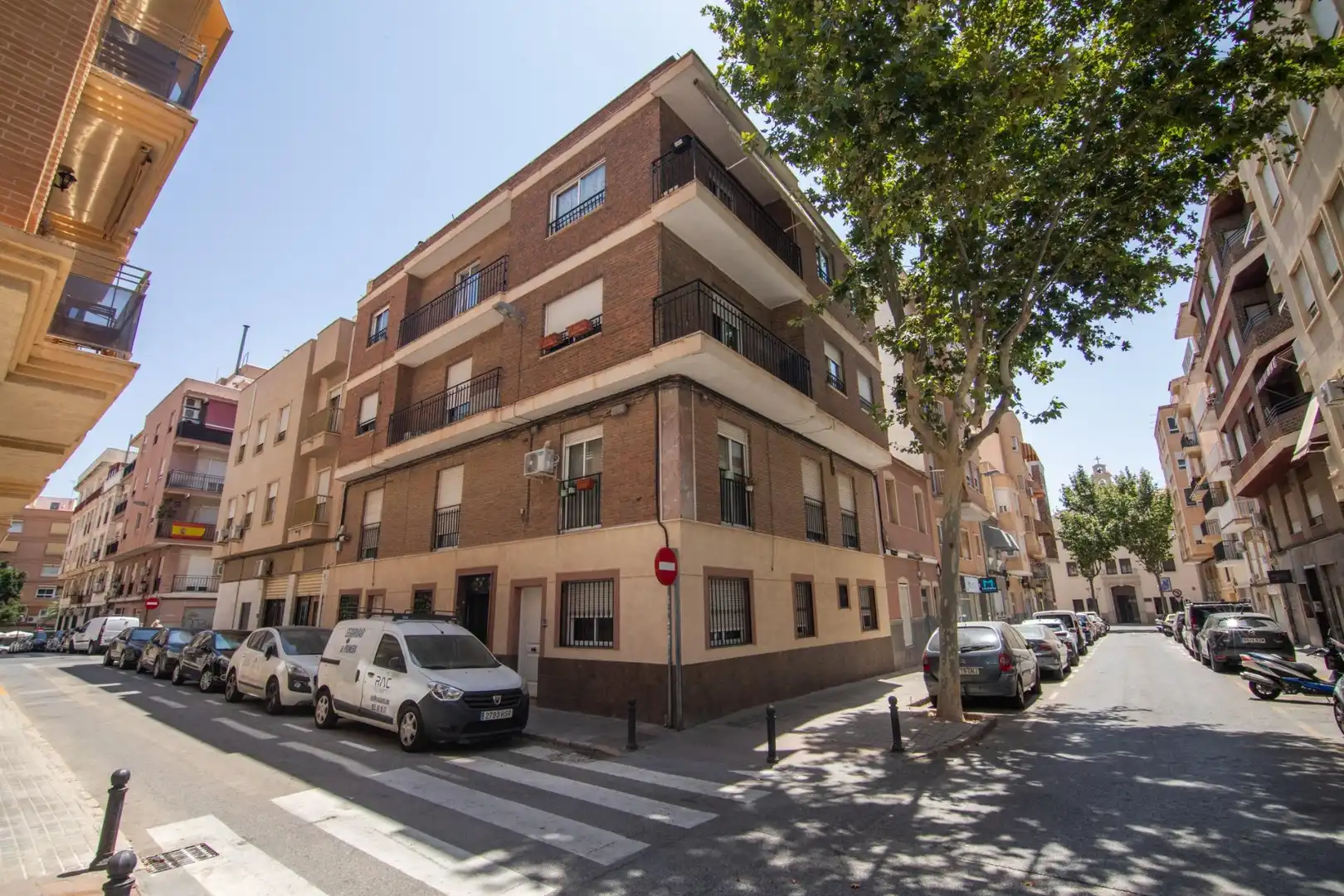 Vista exterior de Àtic en venda en Elche / Elx amb Aire condicionat, Terrassa i Balcó