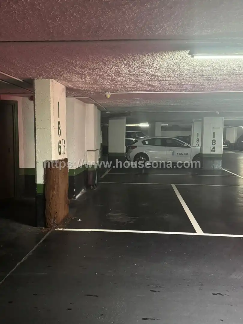 Parkplatz zum Verkauf in Abando - Albia, imagen 2