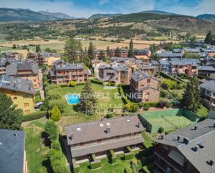 Vista exterior de Dúplex en venda en Llívia amb Calefacció, Parquet i Terrassa