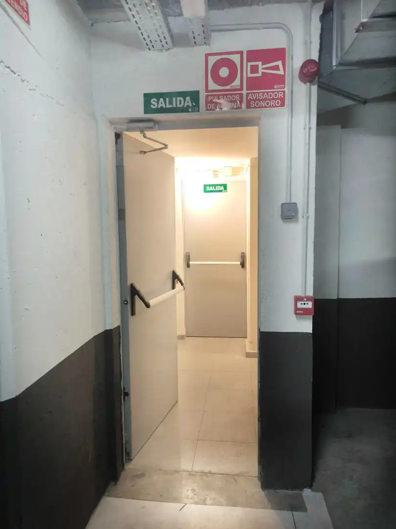 Garage for sale in Madrid
