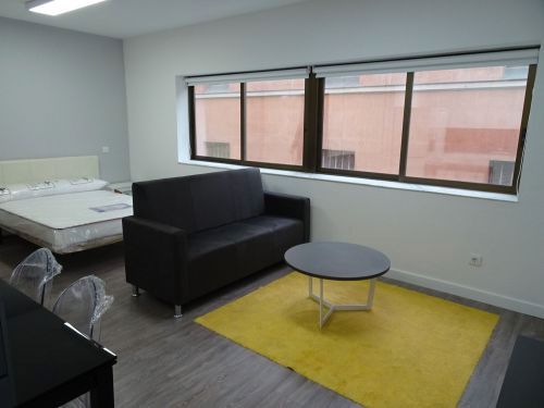 Sala d'estar de Estudi de lloguer en  Madrid Capital amb Aire condicionat, Calefacció i Moblat