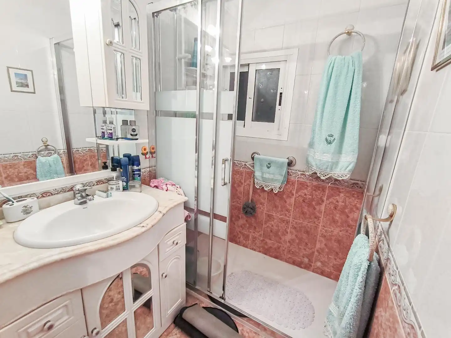 Baño de Apartamento en venta en Benidorm con Aire acondicionado, Terraza y Trastero