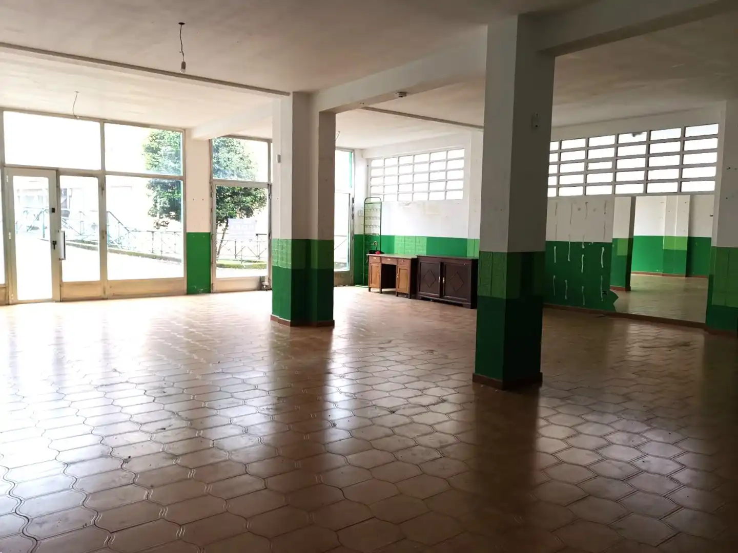 Local comercial en alquiler en Betanzos, imagen 2