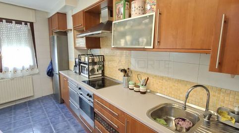Foto 2 de Dúplex en venta en Pedro de Asua Kalea, San Martín, Vitoria - Gasteiz