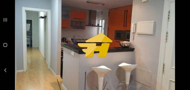 Piso en Venta en Calle dos Aceras en La Goleta - San Felipe Neri