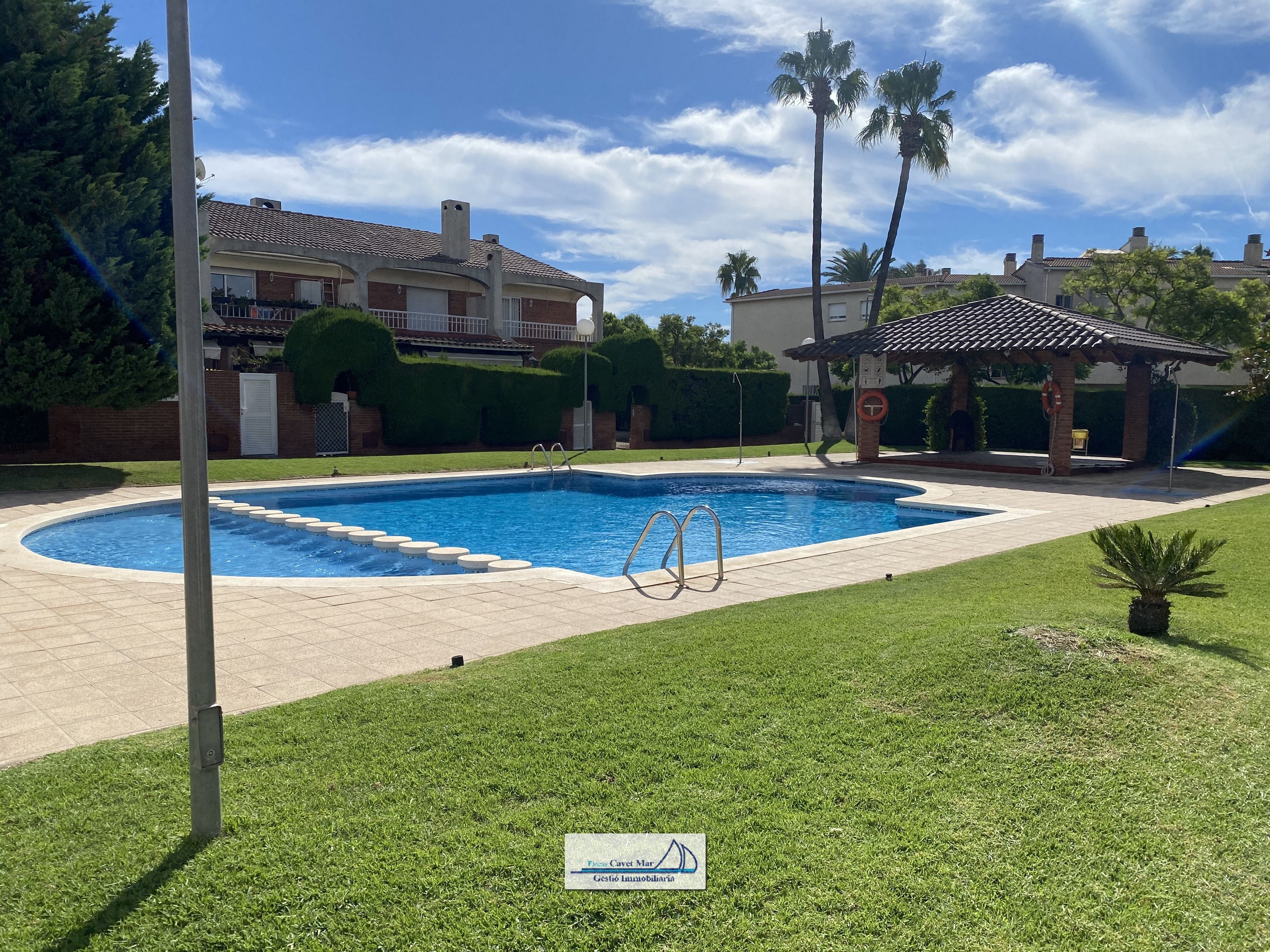 Swimming pool of Single-family semi-detached for sale in Cambrils  with Air Conditioner, Heating and Private garden