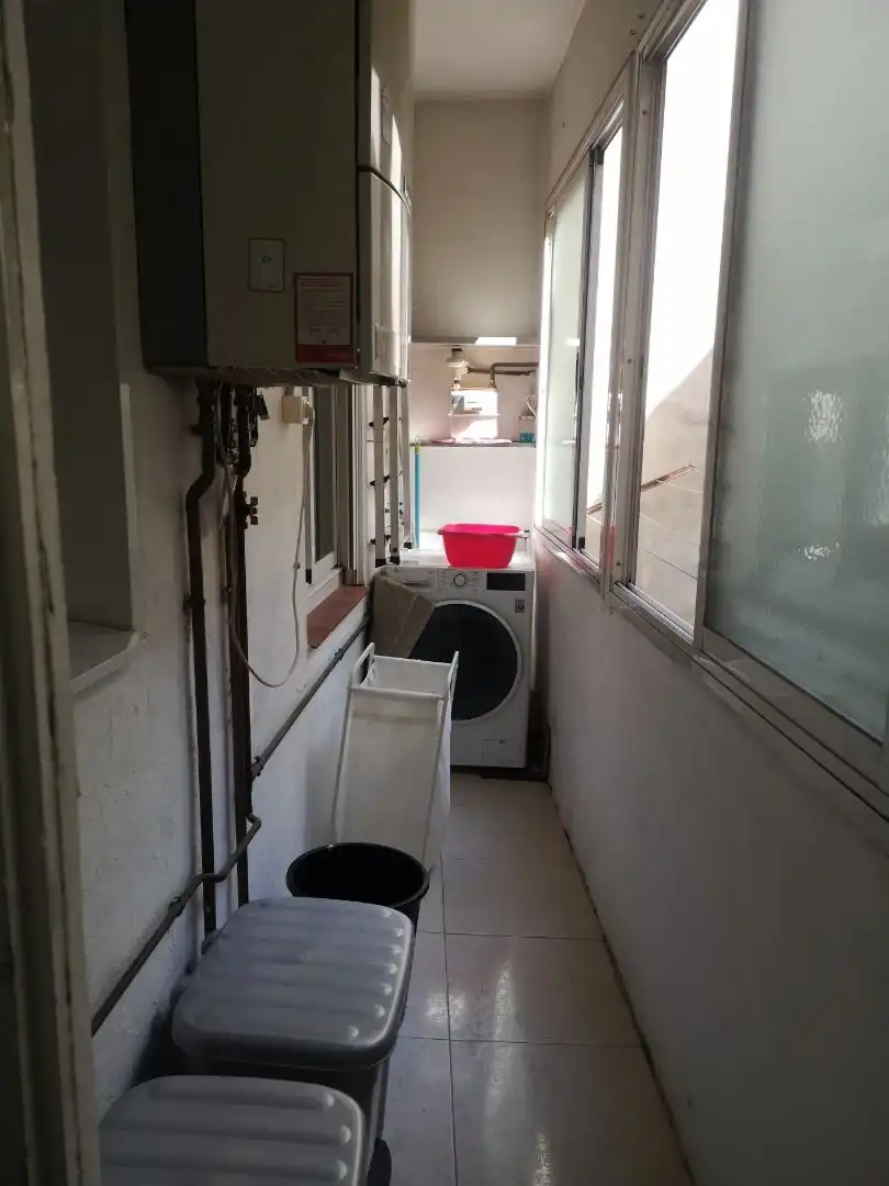 Wohnung zur Miete in N/A, Instituts - Universitat