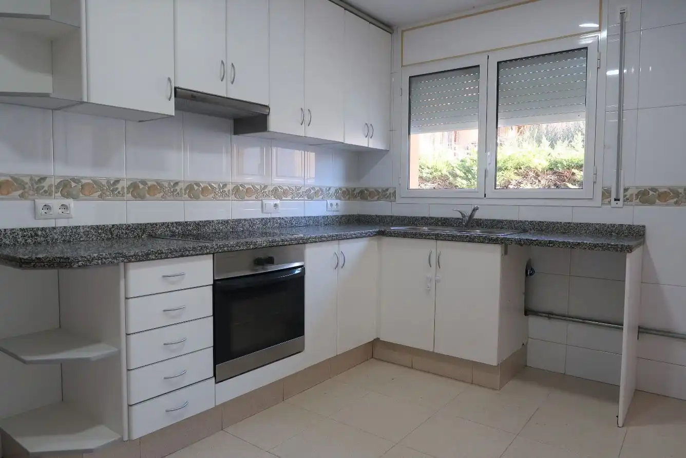 Cuina de Casa o xalet de lloguer en Quart amb Calefacció i Jardí privat