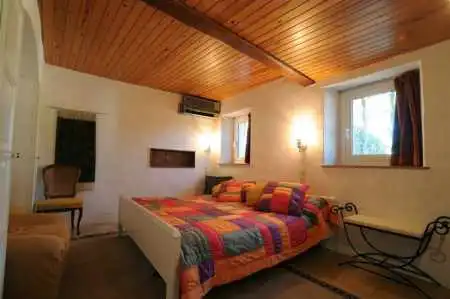 Dormitori de Finca rústica en venda en Riudarenes amb Aire condicionat, Calefacció i Jardí privat