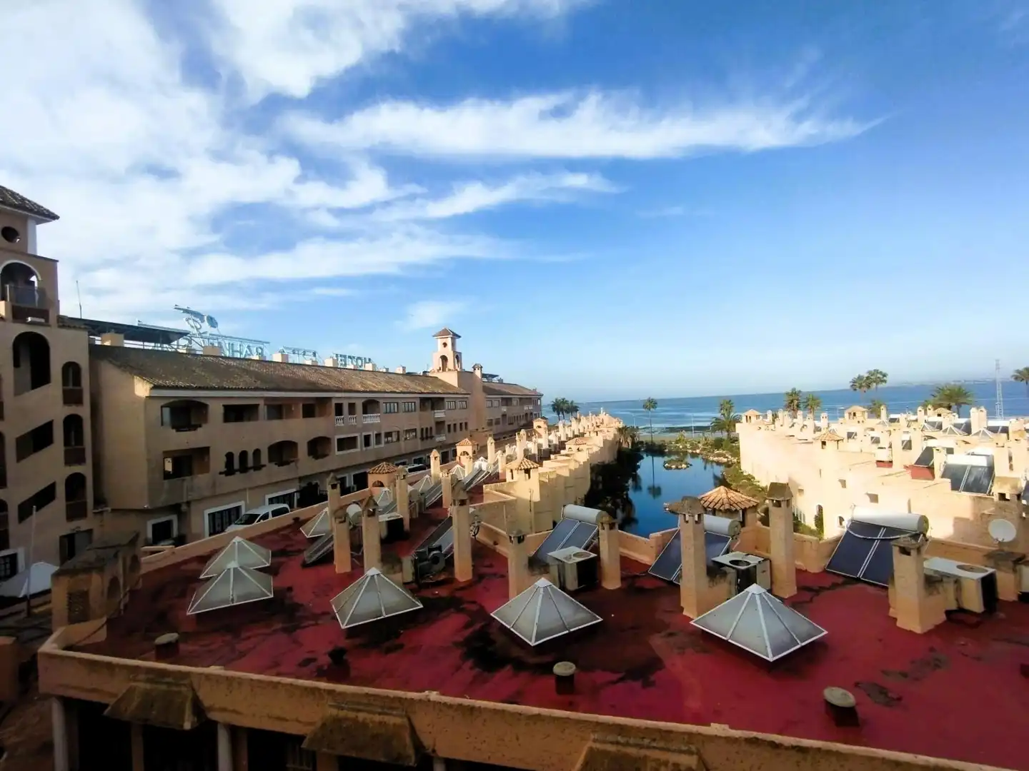Außenansicht von Wohnung zum Verkauf in San Fernando mit Klimaanlage, Terrasse und Möbliert