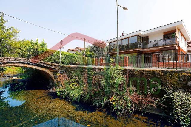 Casa-chalet en Venta en Bera