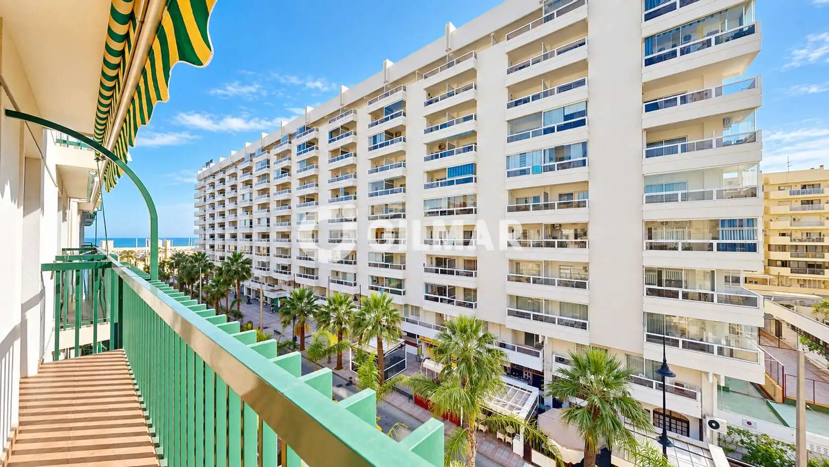 Flat with terrace for sale in Puerto Deportivo, imagen 3