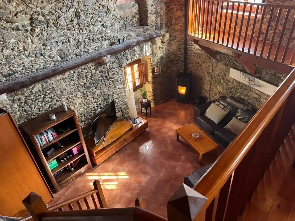 Sala d'estar de Finca rústica en venda en Rabós amb Calefacció, Terrassa i Balcó