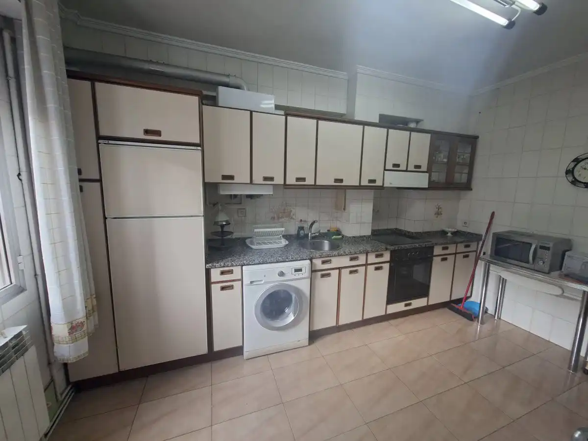 Cocina de Piso en venta en Vitoria - Gasteiz con Calefacción, Parquet y Trastero
