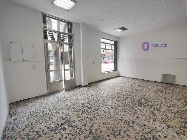 Local comercial en Venta en Rúa de Pizarro, 11 en Plaza España - Corte Inglés