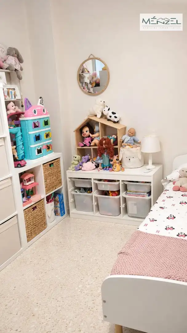 Bedroom of Flat for sale in Sevilla