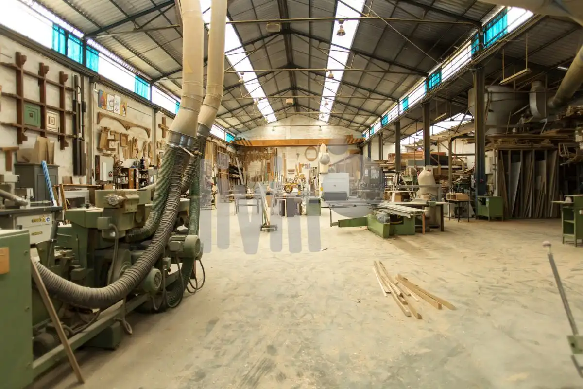 Industrial building for sale in Renfe - Bulevar 1ª y 2ª Fase, imagen 2