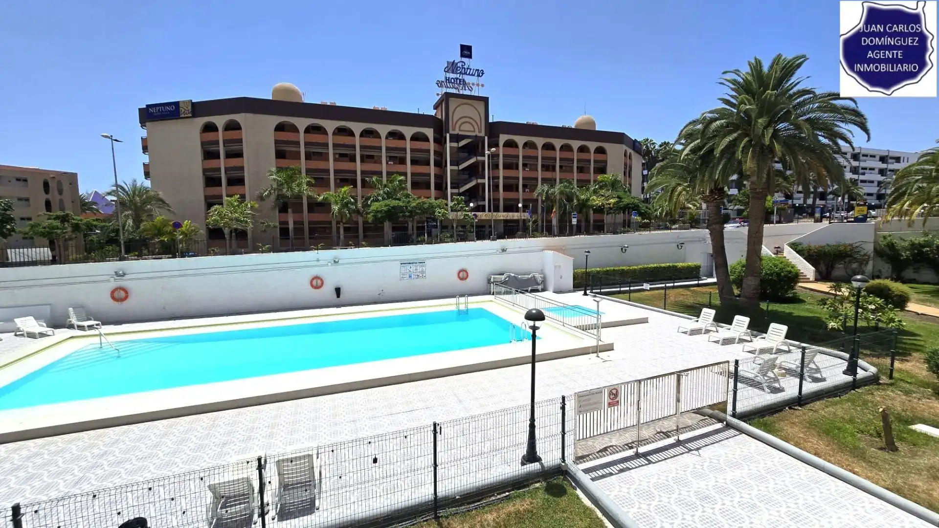 Piscina de Apartament de lloguer en San Bartolomé de Tirajana amb Aire condicionat, Terrassa i Moblat