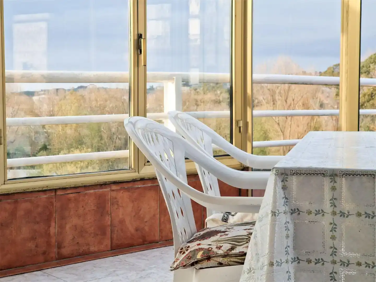 Terraza de Piso de alquiler en Gijón  con Parquet y Amueblado