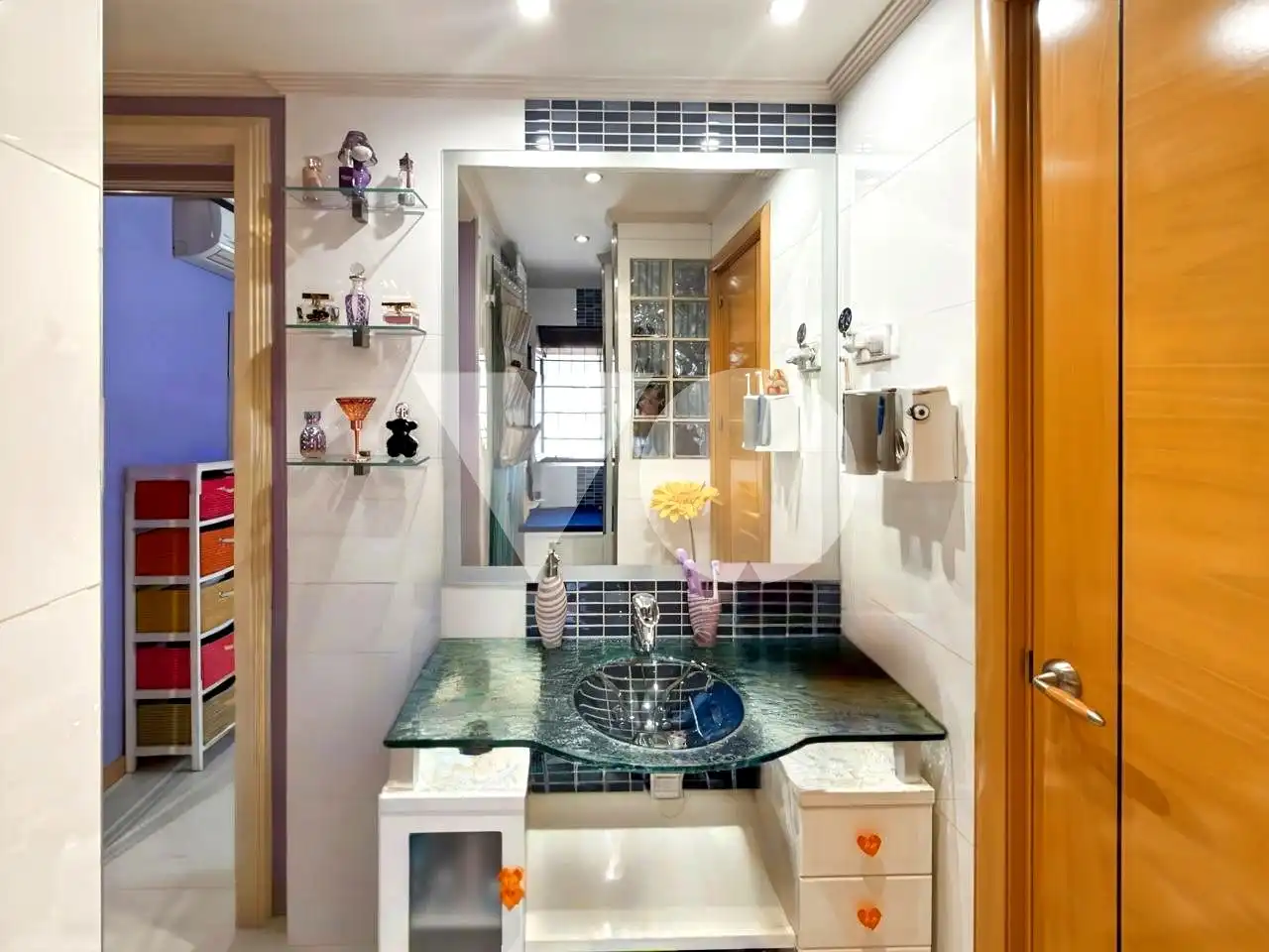 Bathroom of Flat for sale in Madrid  with Air Conditioner, Heating and Terrace