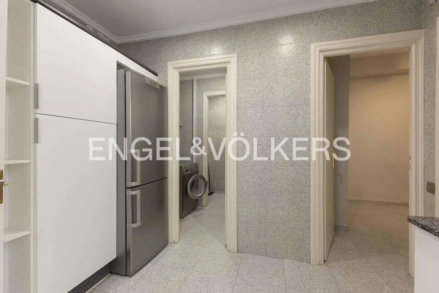 Küche von Wohnung zur Miete in Valencia mit Klimaanlage, Heizung und Parkett