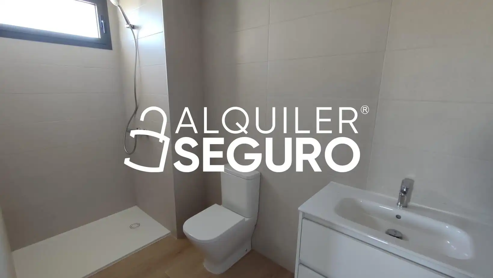 Bathroom of Flat for rent in Tres Cantos  with Air Conditioner, Heating and Terrace
