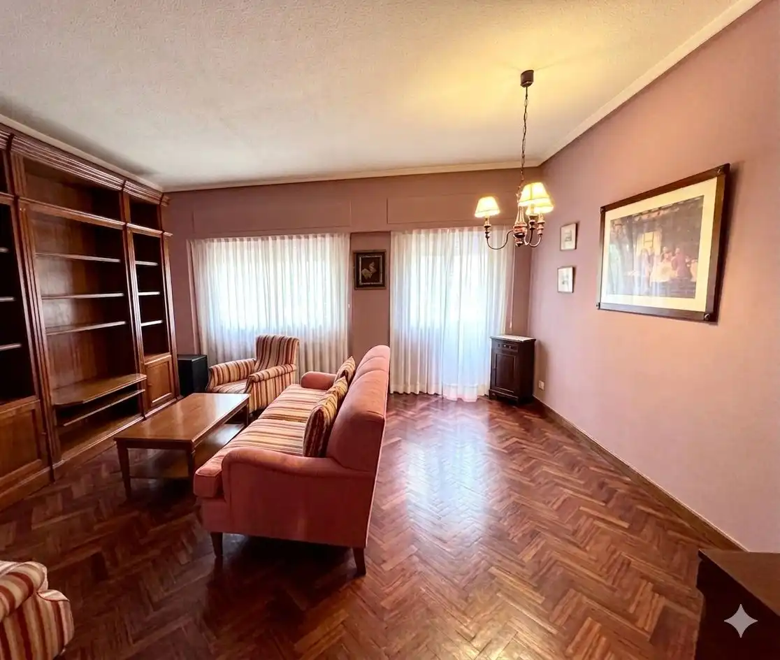 Wohnung zur Miete in Calle de Martín de los Heros, Argüelles
