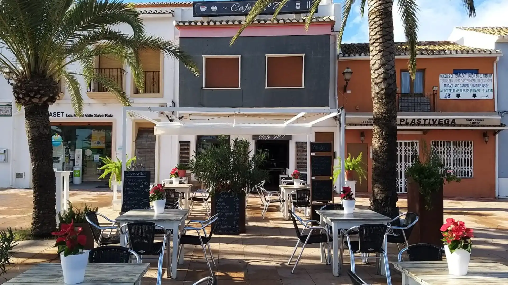 Local en traspaso en Dénia con Aire acondicionado, Terraza y Amueblado