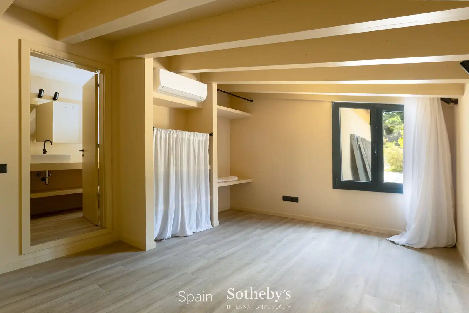 Dormitori de Casa o xalet en venda en Sant Andreu de Llavaneres amb Aire condicionat, Calefacció i Jardí privat