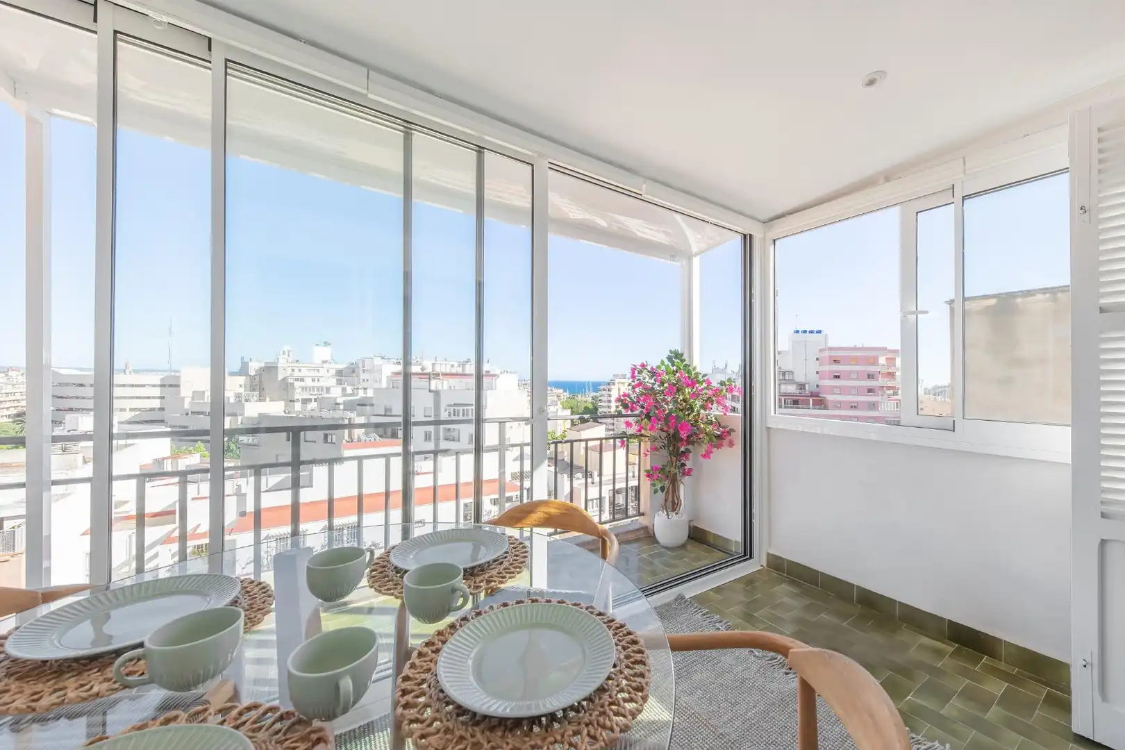 Terrasse von Dachboden zur Miete in  Palma de Mallorca mit Klimaanlage, Heizung und Parkett