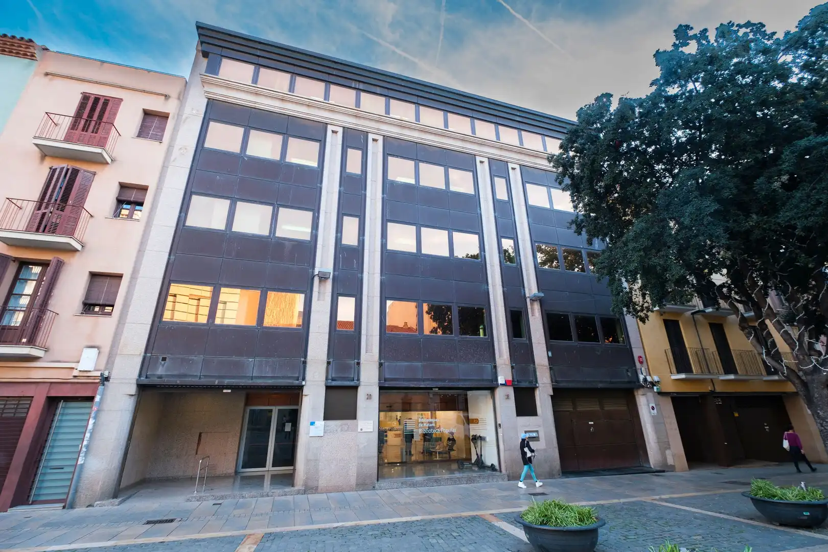 Exterior view of Office for rent in Mataró  with Alarm