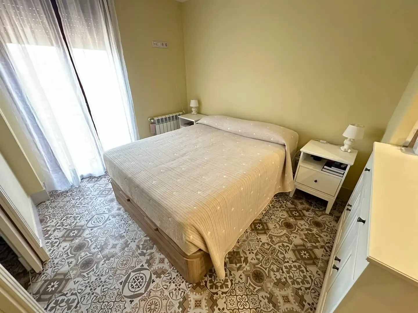 Schlafzimmer von Wohnung zum Verkauf in Parla mit Klimaanlage, Heizung und Gemeinschaftspool