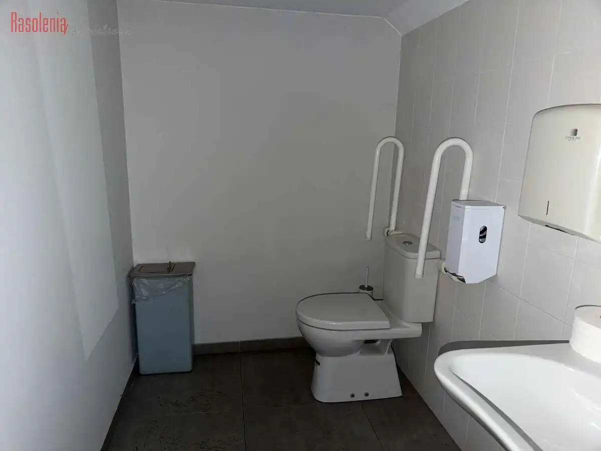 Bathroom of Industrial buildings for sale in A Coruña Capital 