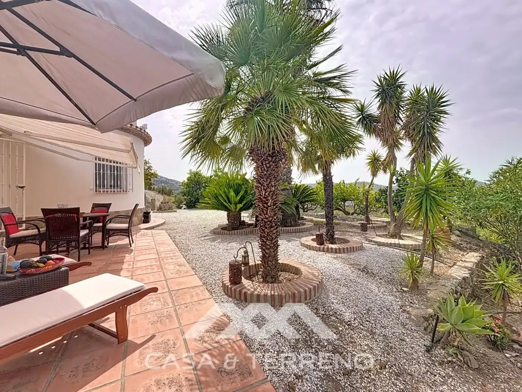 Jardí de Casa o xalet en venda en Canillas de Albaida amb Aire condicionat, Calefacció i Jardí privat